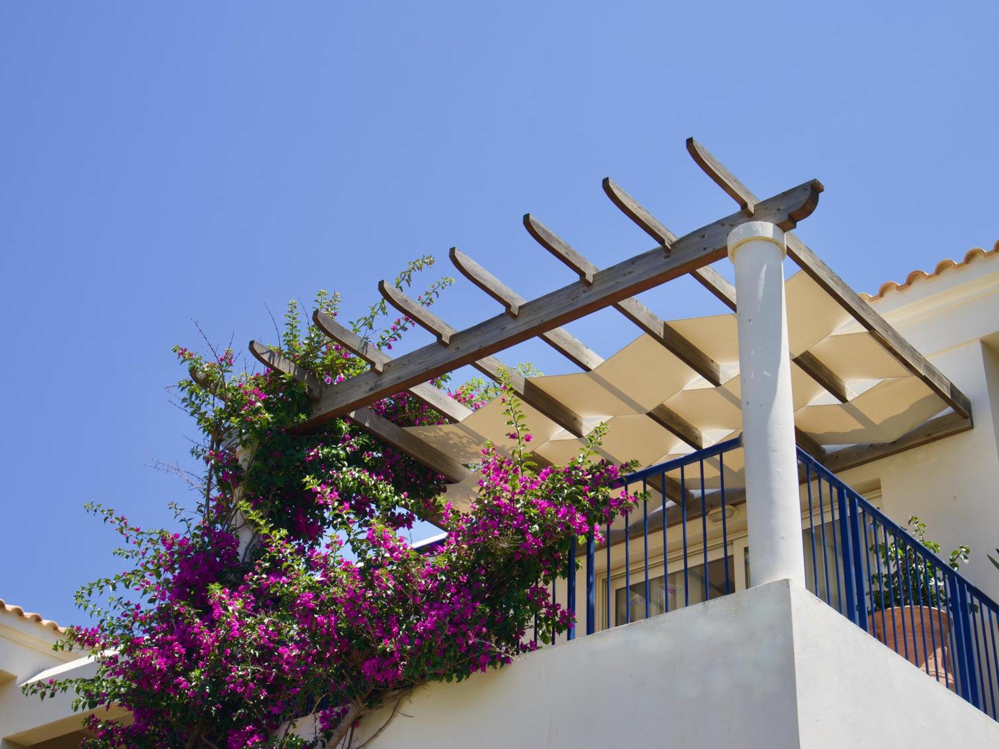 Resitour - Aphrodite Beachfront Pirgos Psilonerou 객실 사진